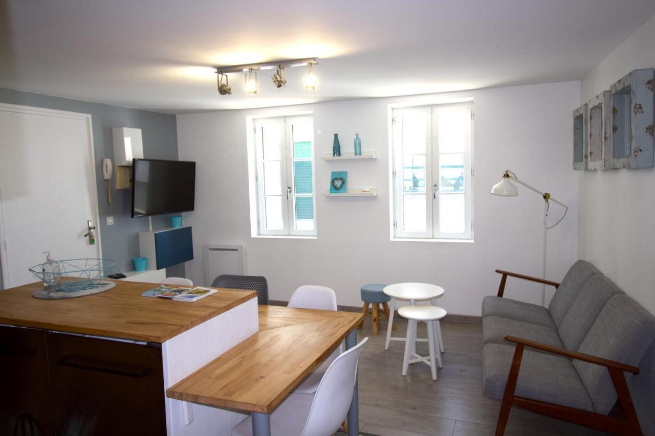 Cosy Apartment In The Center Of La Flotte Zewnętrze zdjęcie