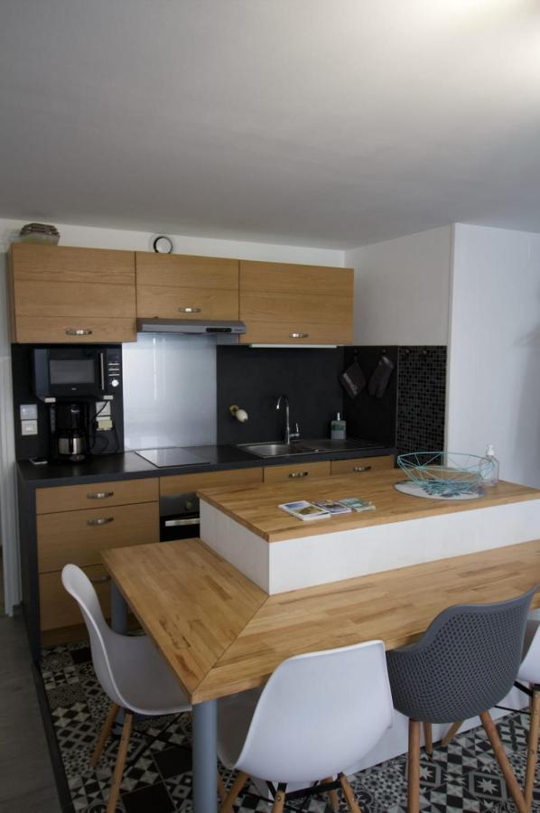Cosy Apartment In The Center Of La Flotte Zewnętrze zdjęcie